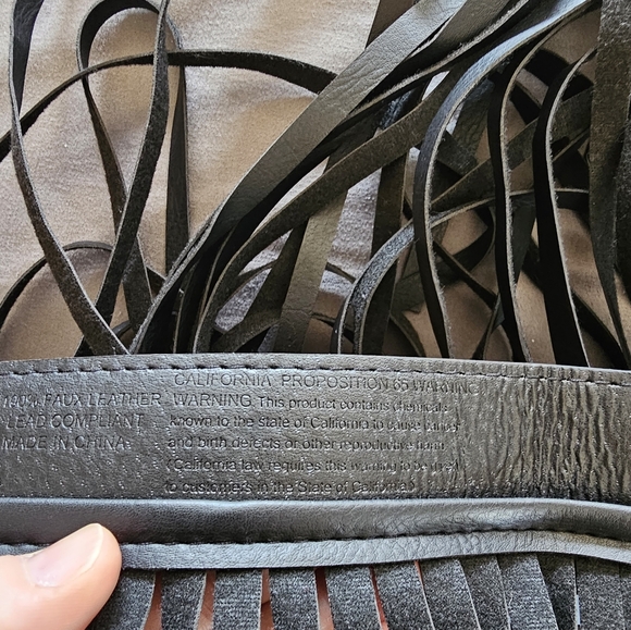 Women's faux leather belt with long fringe size OS - Picture 12 of 12